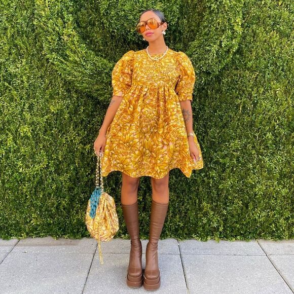Floral Babydoll Dress Puff Sleeve Medium Gold / Butter Yellow NWT - Picture 1 of 14